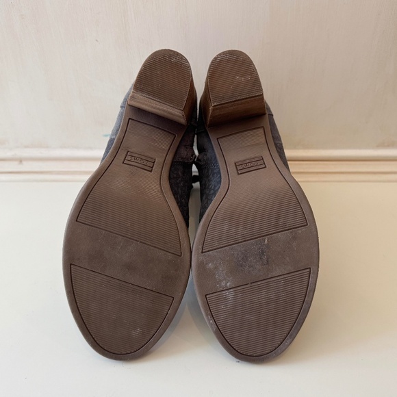Toms Majorca Blue Gray Peep Toe Suede Booties - Picture 6 of 6
